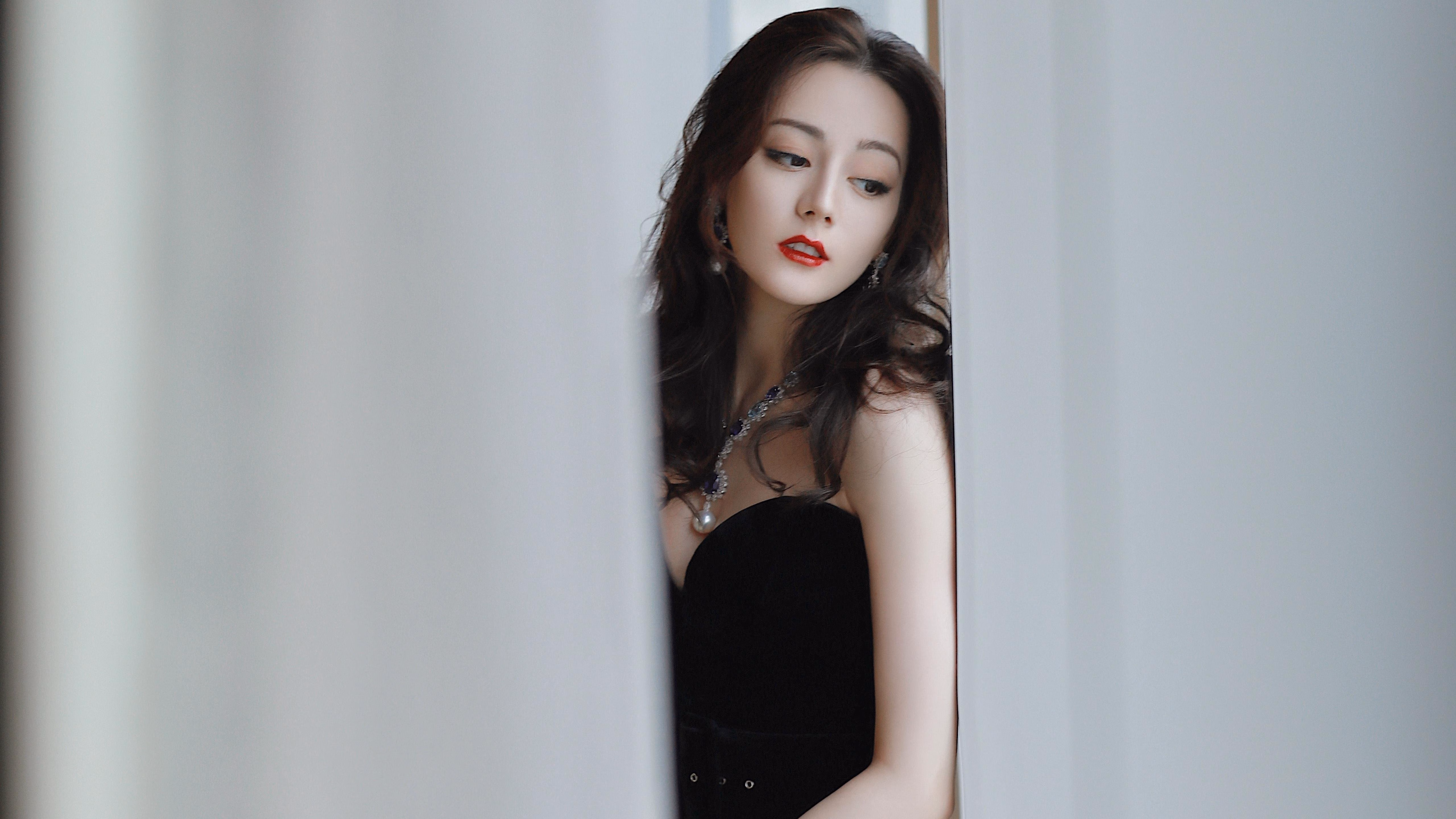 朗斯通过转换节奏打出破防机会，朗斯百度百科