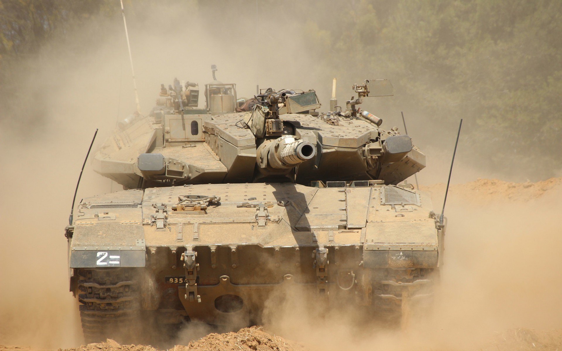 足球观察VAR系统引发争议频出，足球观察法