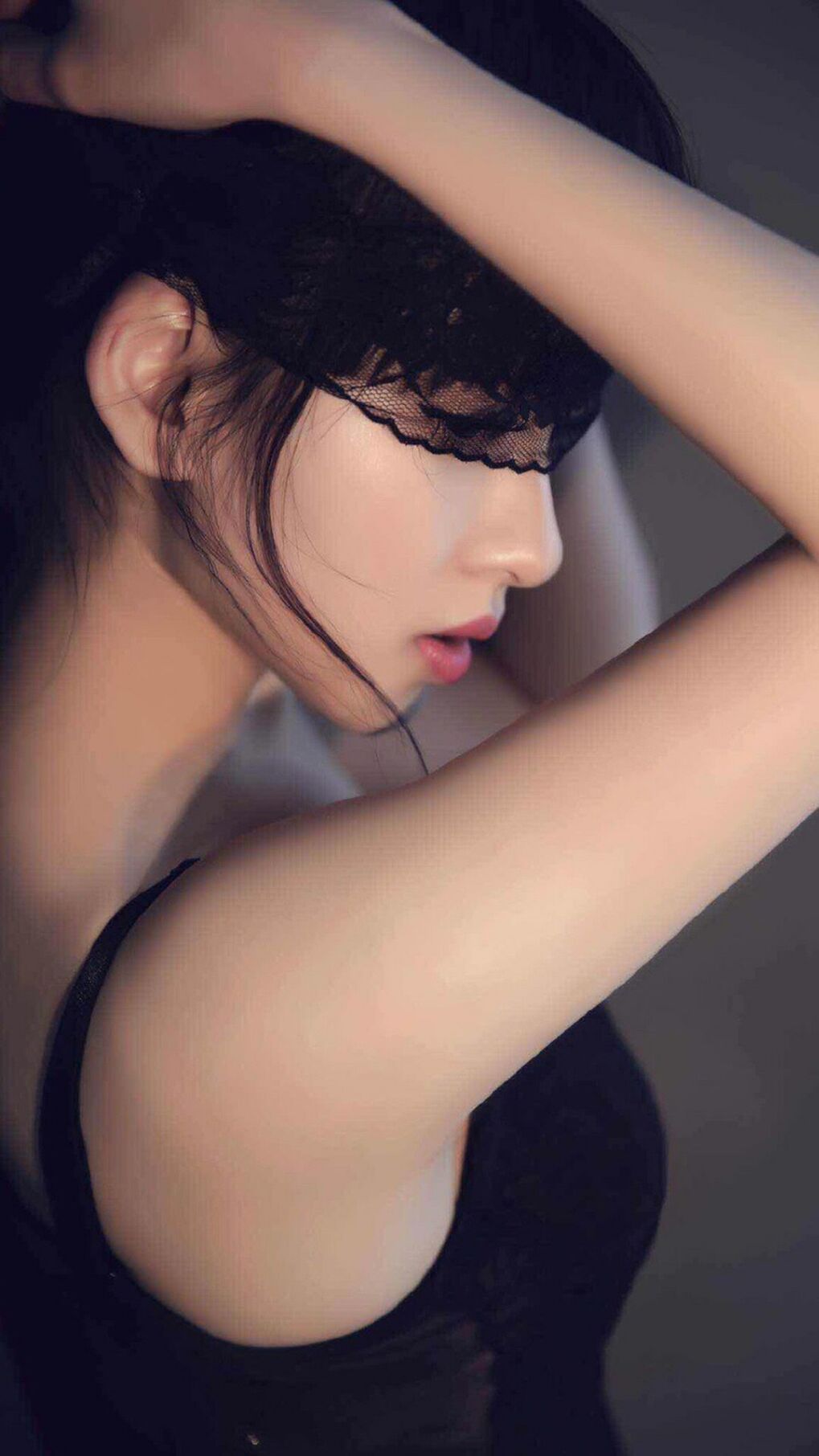 主赛场启用新地板材质,运动表现与安全兼顾,场地赛用什么车